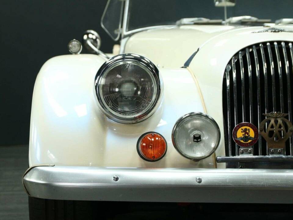 Image 27/50 of Morgan Plus 8 Inj. (1987)