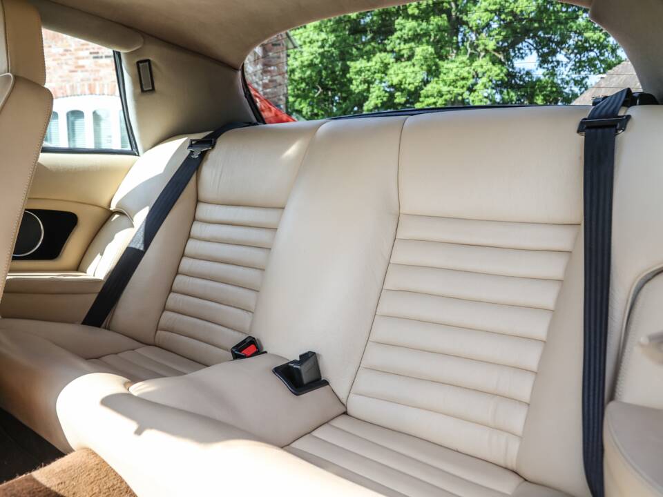 Image 26/43 of Jaguar XJS 5.3 V12 (1988)