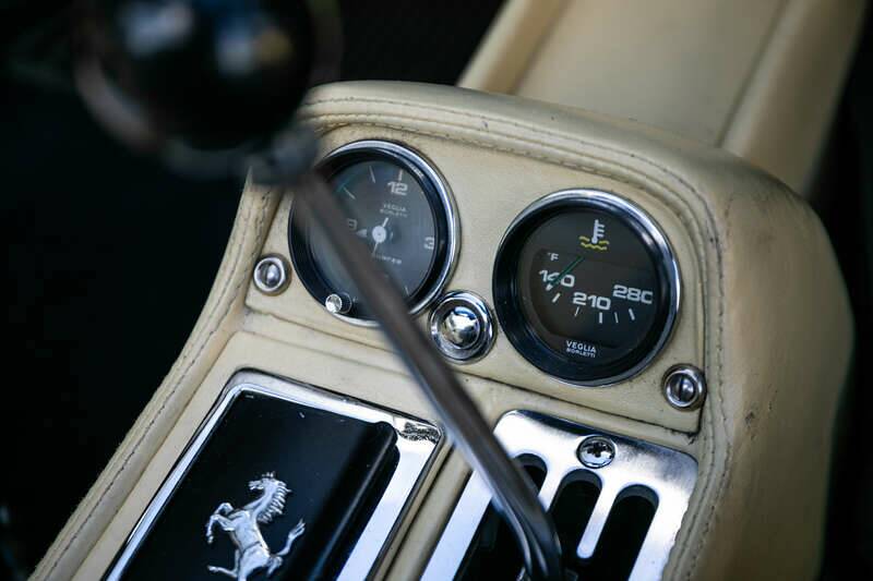 Image 35/41 de Ferrari 308 GTSi Quattrovalvole (1985)
