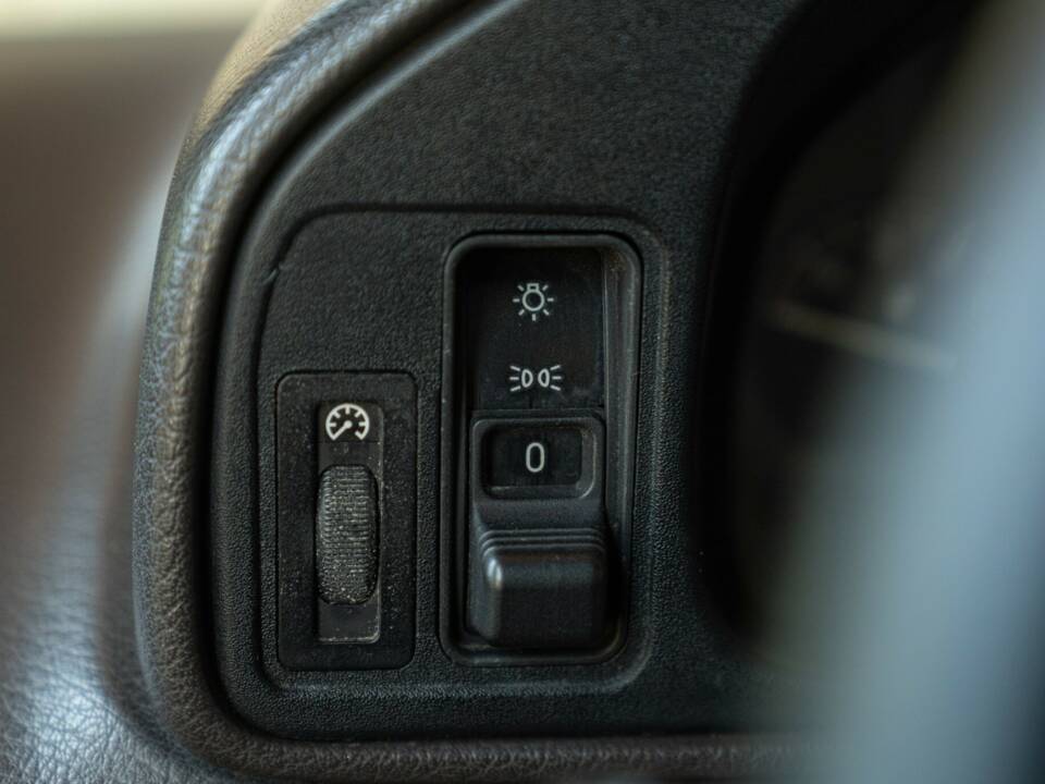 Bild 45/50 von BMW 850i (1990)