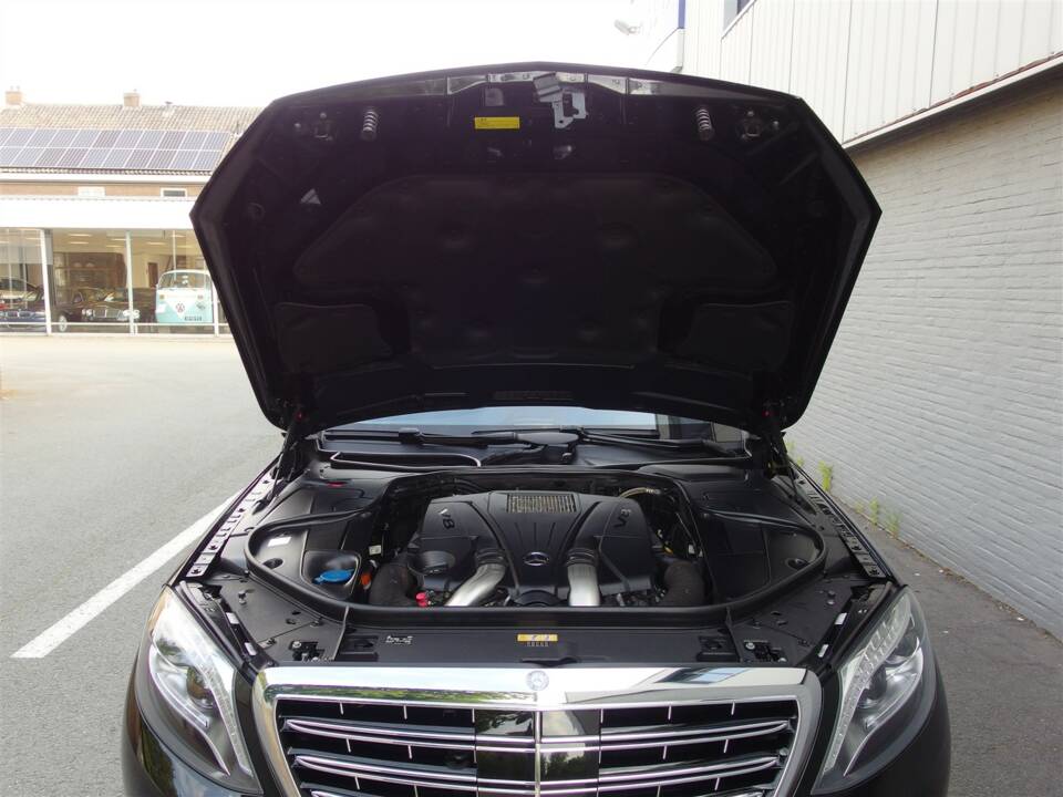 Bild 83/99 von Mercedes-Benz Maybach S 500 (2015)