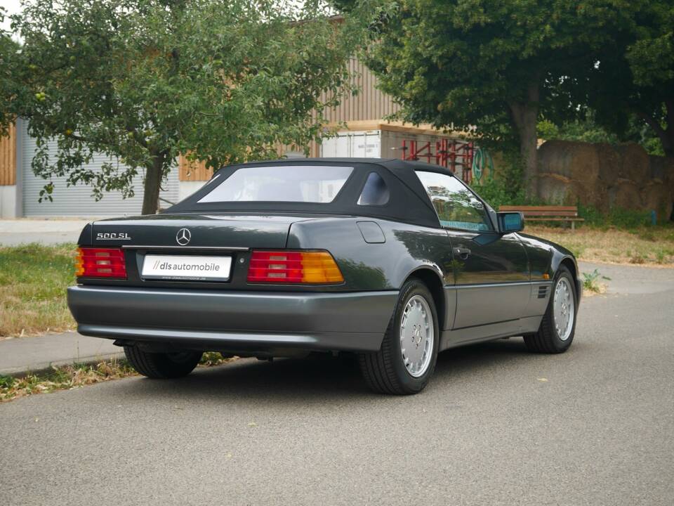 Immagine 18/47 di Mercedes-Benz 500 SL (1900)