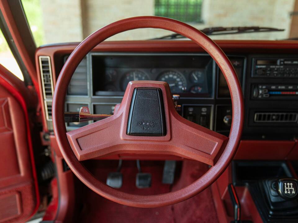 Imagen 36/50 de Jeep Cherokee 2.8L V6 (1985)