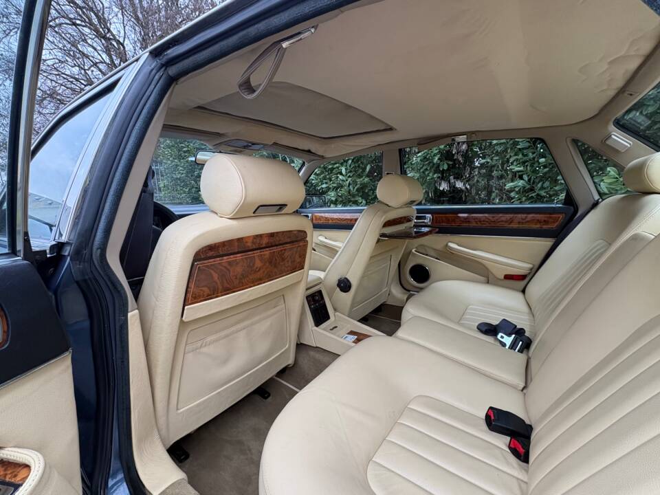 Immagine 10/31 di Jaguar XJ 40 (XJ-R) (1989)