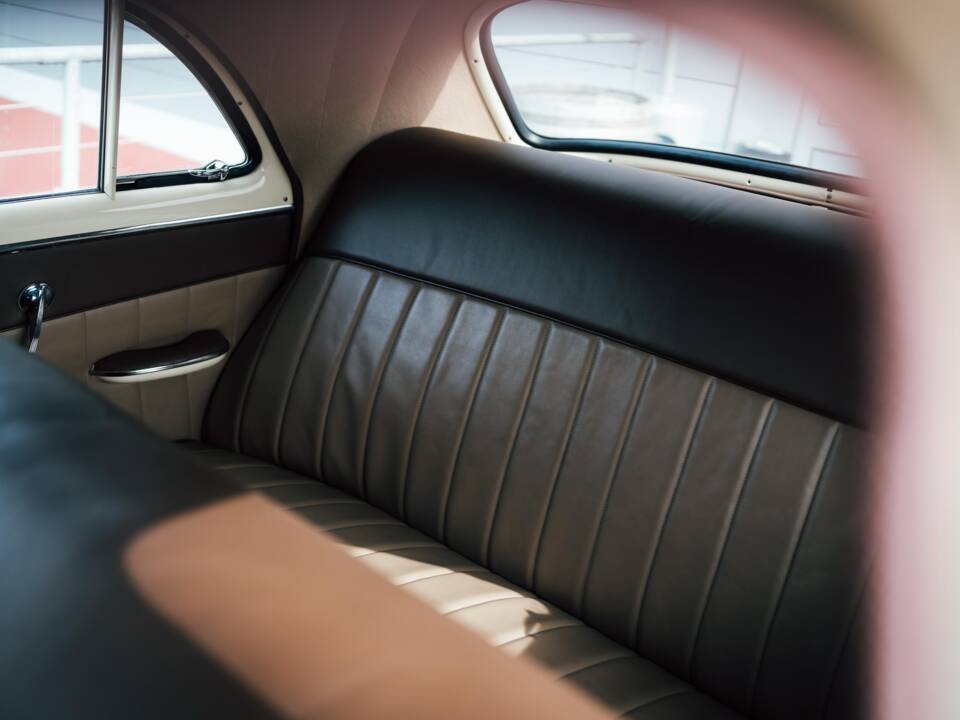 Bild 20/29 von Chevrolet Deluxe Styleline (1952)