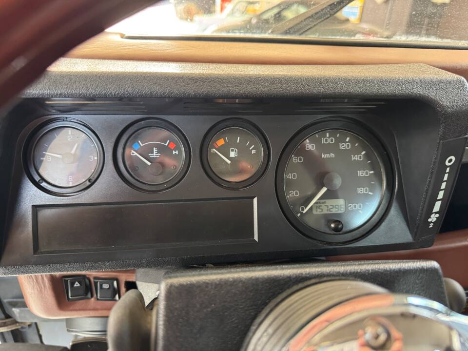 Bild 35/61 von Land Rover Defender 90 Td5 (2000)