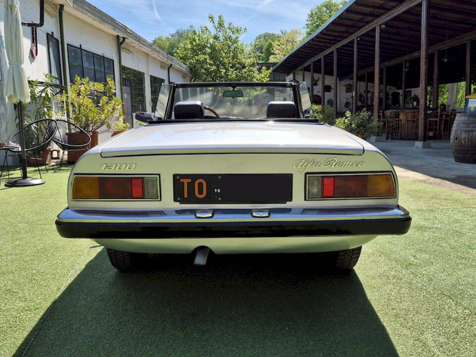 Afbeelding 14/63 van Alfa Romeo Spider 1300 (1976)