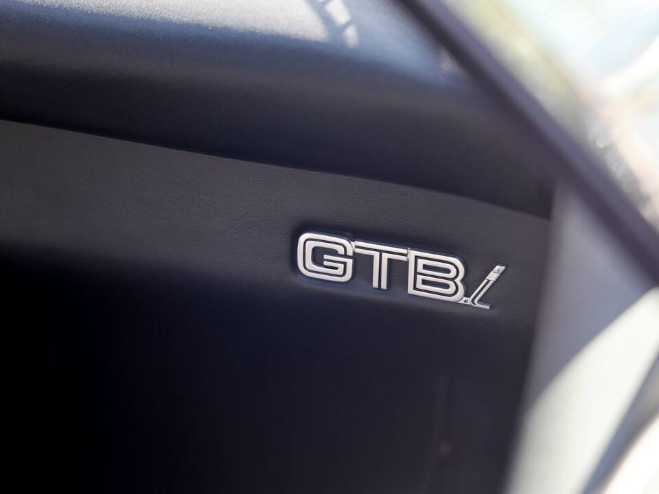 Image 41/61 of Ferrari 308 GTBi (1982)