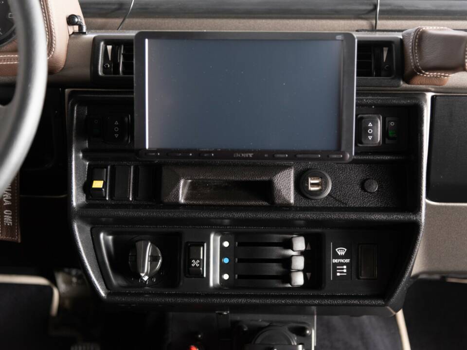 Image 43/50 of Steyr-Puch 230 GE (LWB) (1993)