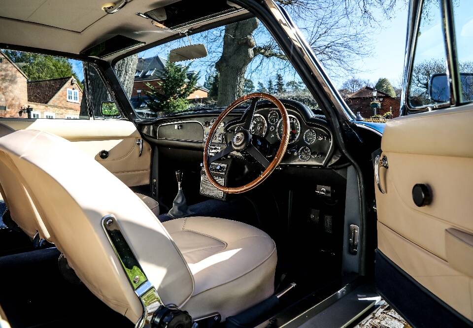 Bild 30/30 von Aston Martin DB 6 Vantage (1966)