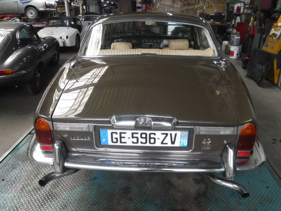 Afbeelding 3/50 van Jaguar XJ 6 4.2 (1973)