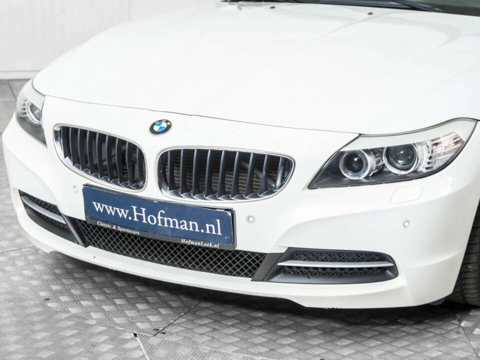 Image 18/50 of BMW Z4 sDrive23i (2010)