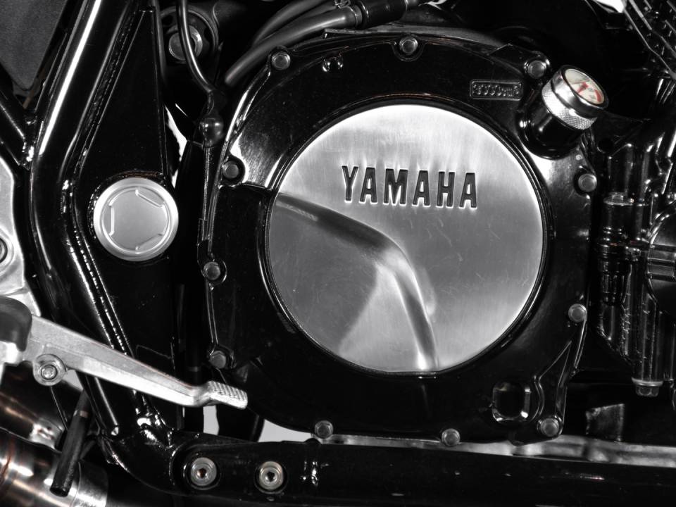 Bild 19/30 von Yamaha DUMMY (1999)
