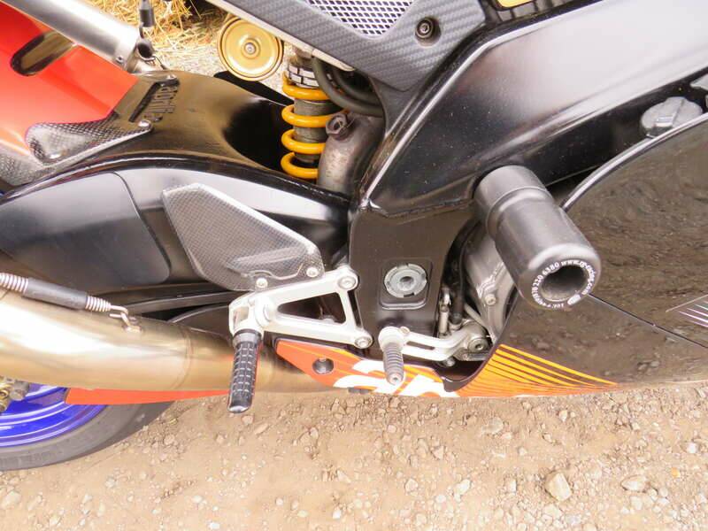 Image 23/41 of Aprilia DUMMY (2003)