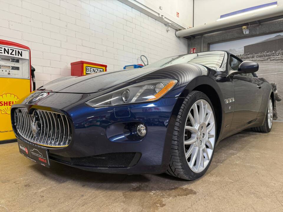 Bild 3/21 von Maserati GranCabrio Sport (2016)