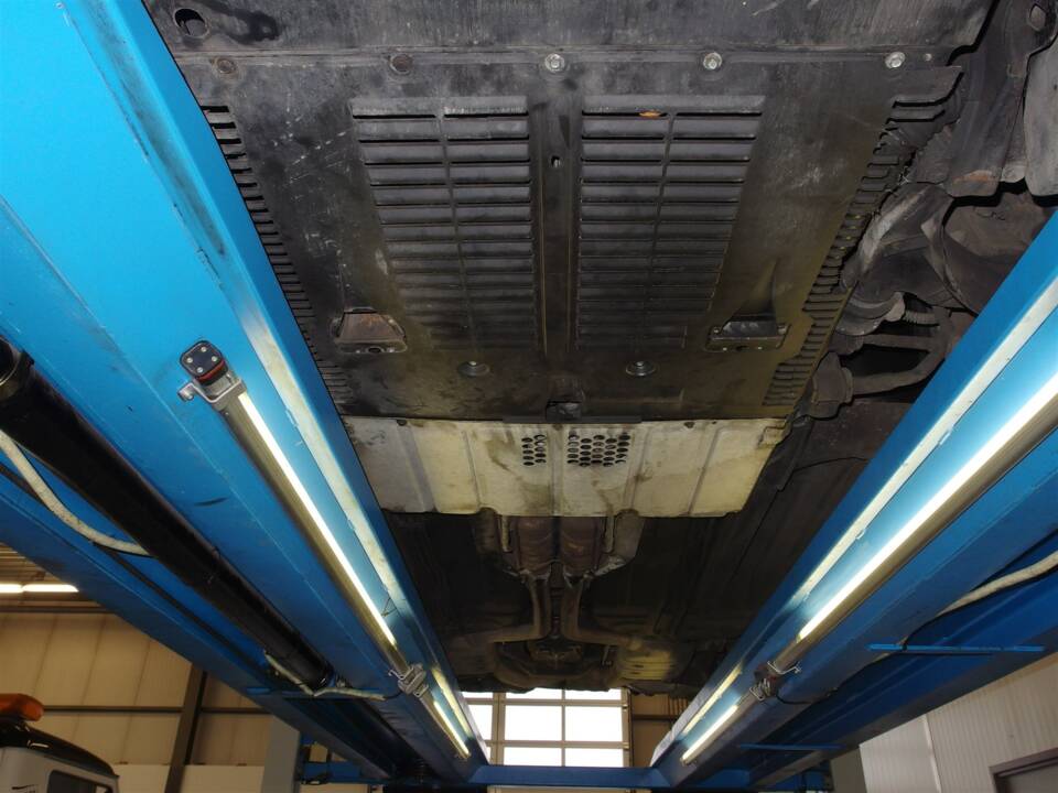 Bild 87/99 von Porsche 928 GTS (1992)