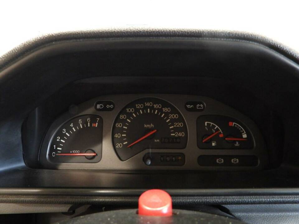 Image 6/10 of Ford Fiesta RS Turbo (1991)