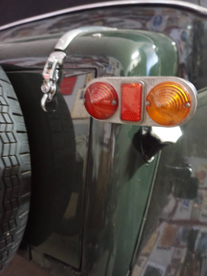 Image 41/49 of Lancia Augusta (1934)