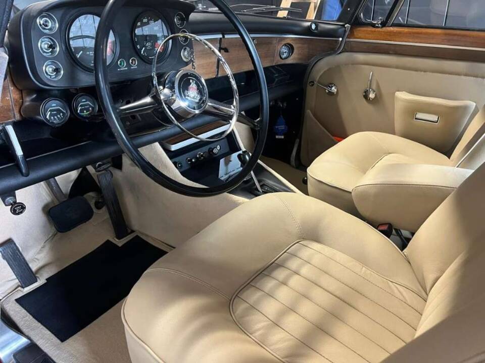 Image 6/9 de Rover 3,5 Liter Coupe (1972)