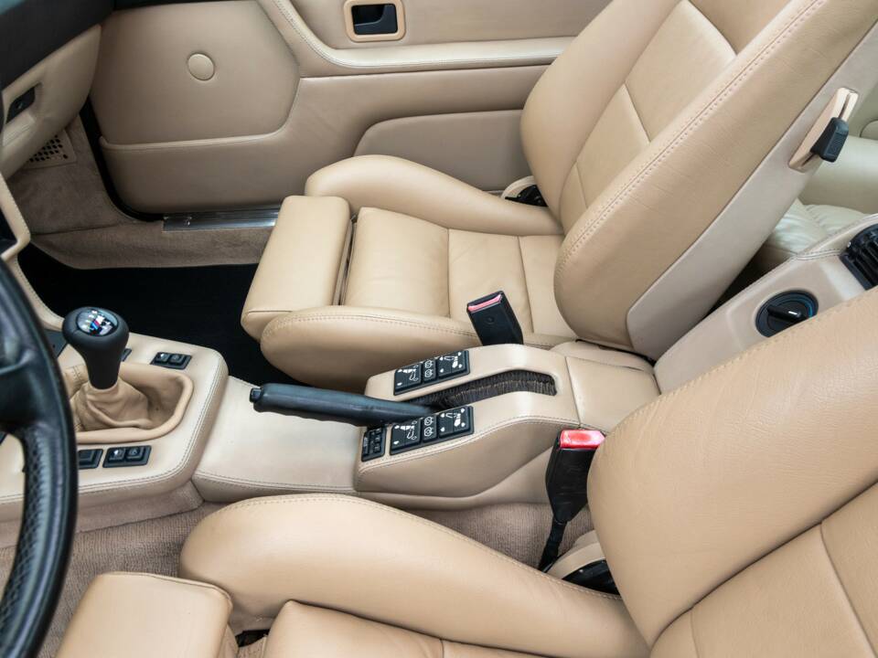 Bild 43/50 von BMW M6 (1988)