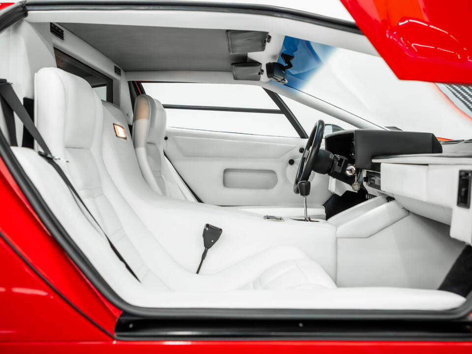 Image 25/50 of Lamborghini Countach LP 5000 S QV (1988)