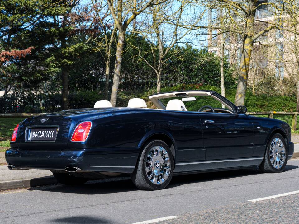 Bild 3/27 von Bentley Azure (2007)