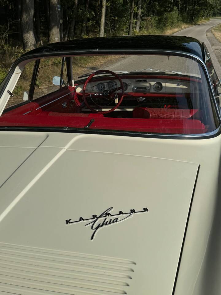 Image 29/45 of Volkswagen Karmann Ghia 1600 L (1966)
