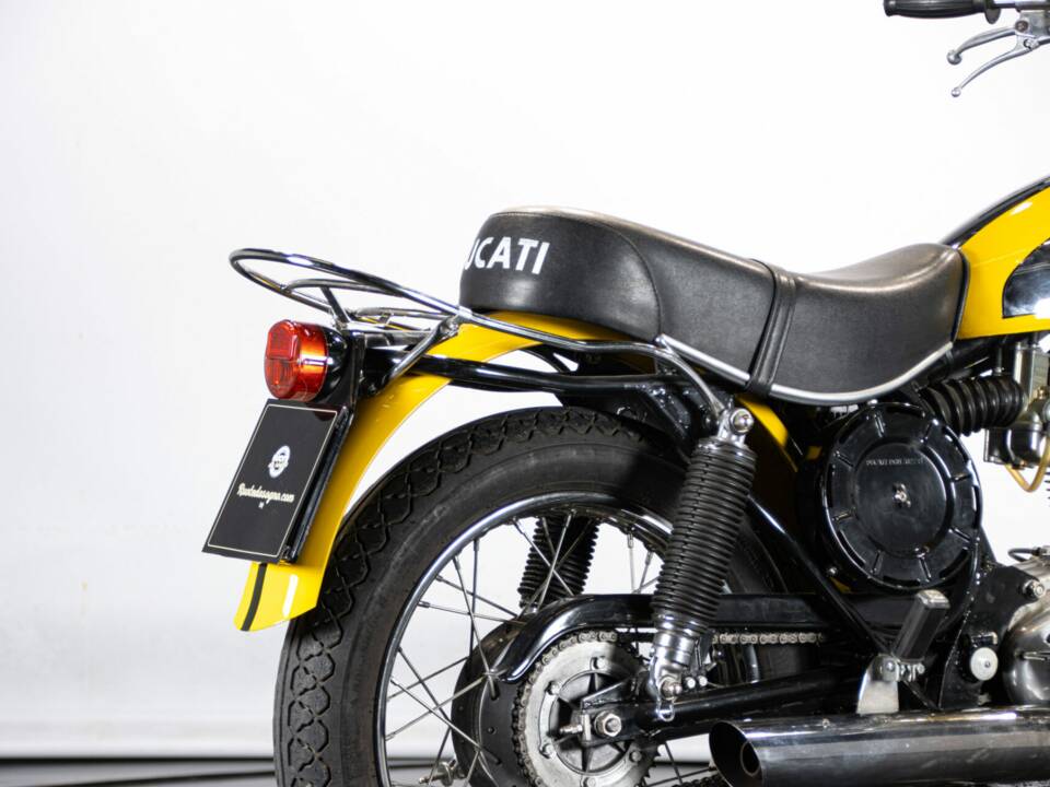 Immagine 29/50 di Ducati 350 Scrambler (1971)