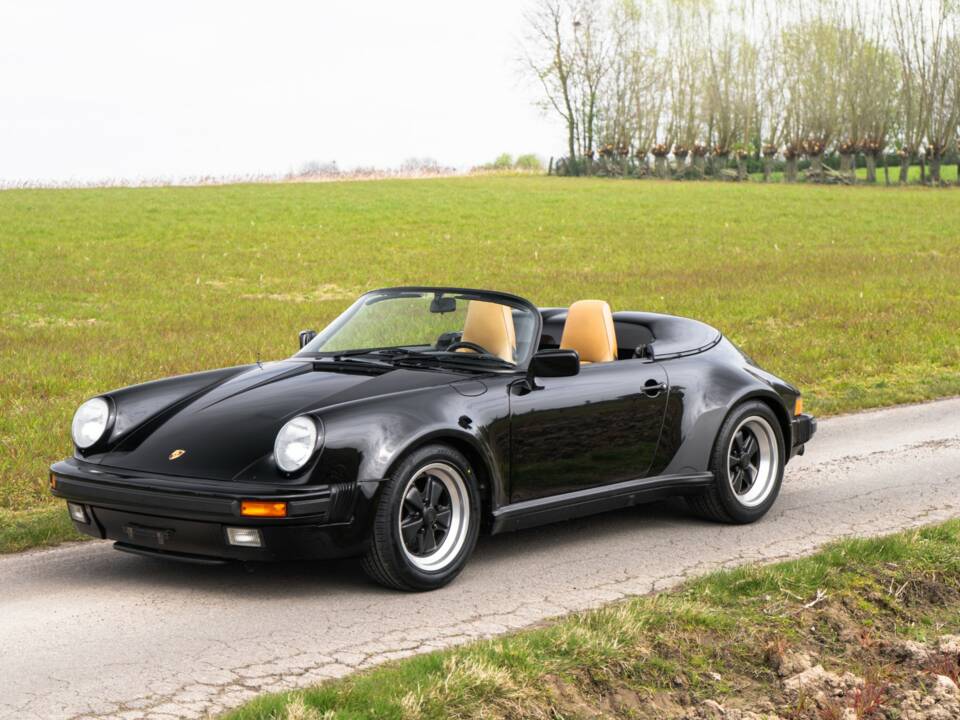 Imagen 11/32 de Porsche 911 Speedster 3.2 (1989)