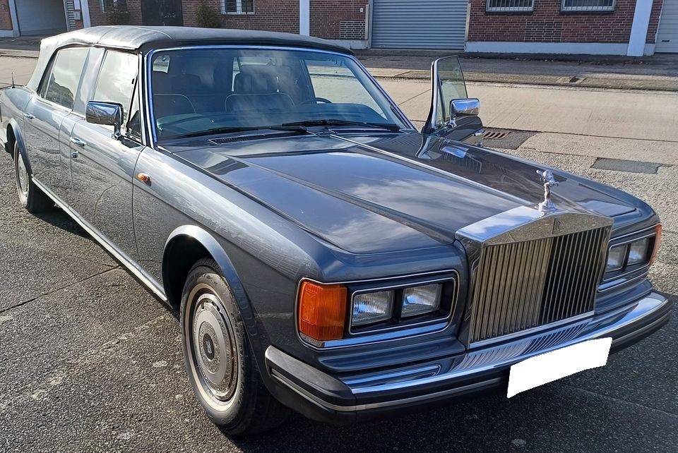 Image 2/10 of Rolls-Royce Silver Spur (1987)