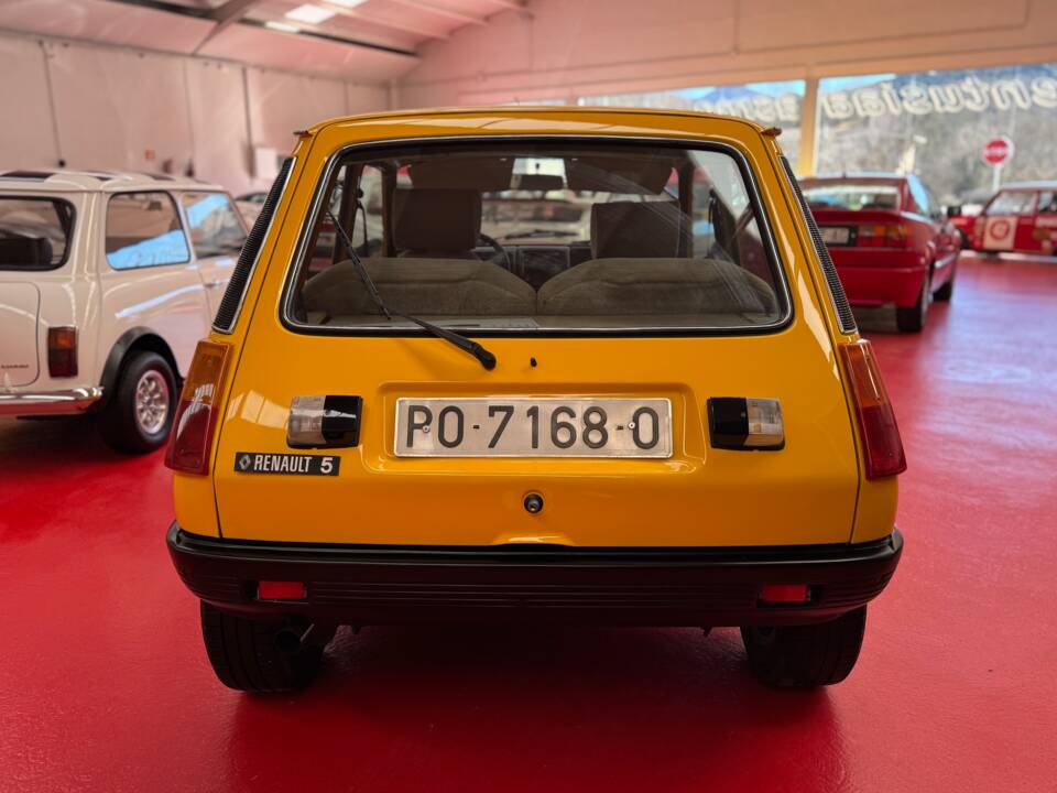Image 7/34 of Renault R 5 Alpine Turbo (1981)