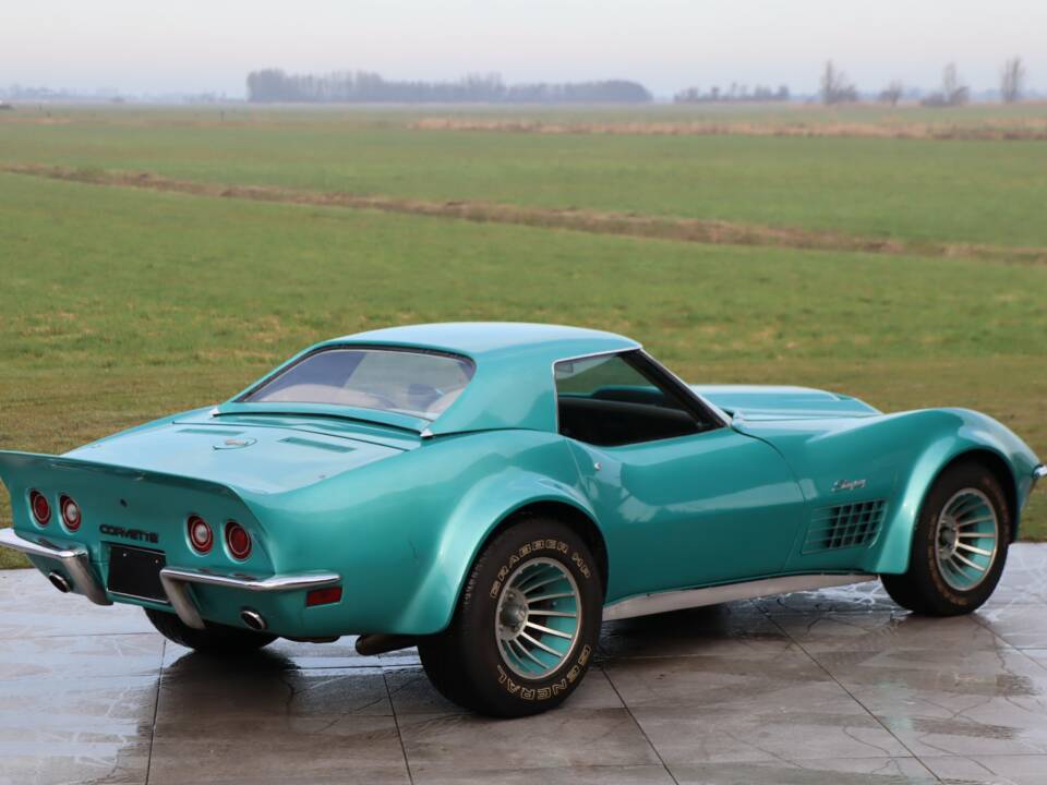 Image 18/50 of Chevrolet Corvette Stingray (1972)