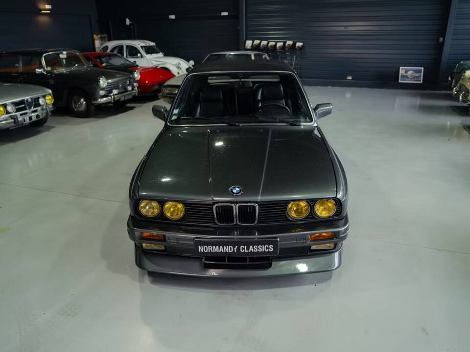Immagine 6/28 di BMW 320i Baur TC (1985)