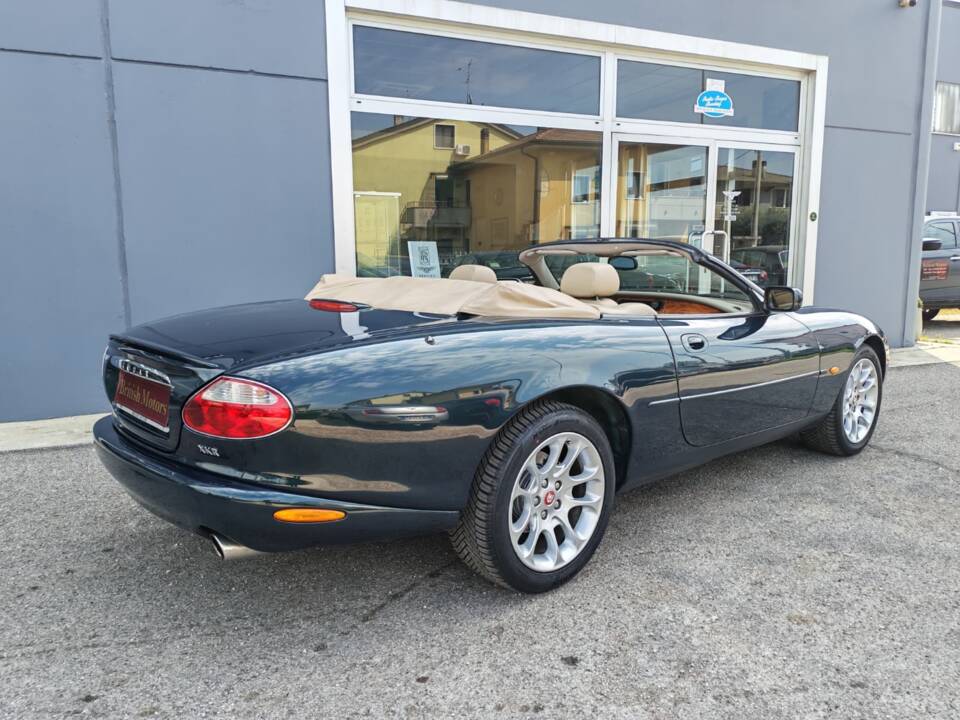 Imagen 4/21 de Jaguar XKR (2001)