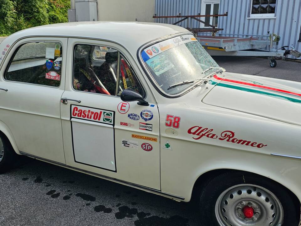 Image 4/12 of Alfa Romeo Giulietta TI (1961)