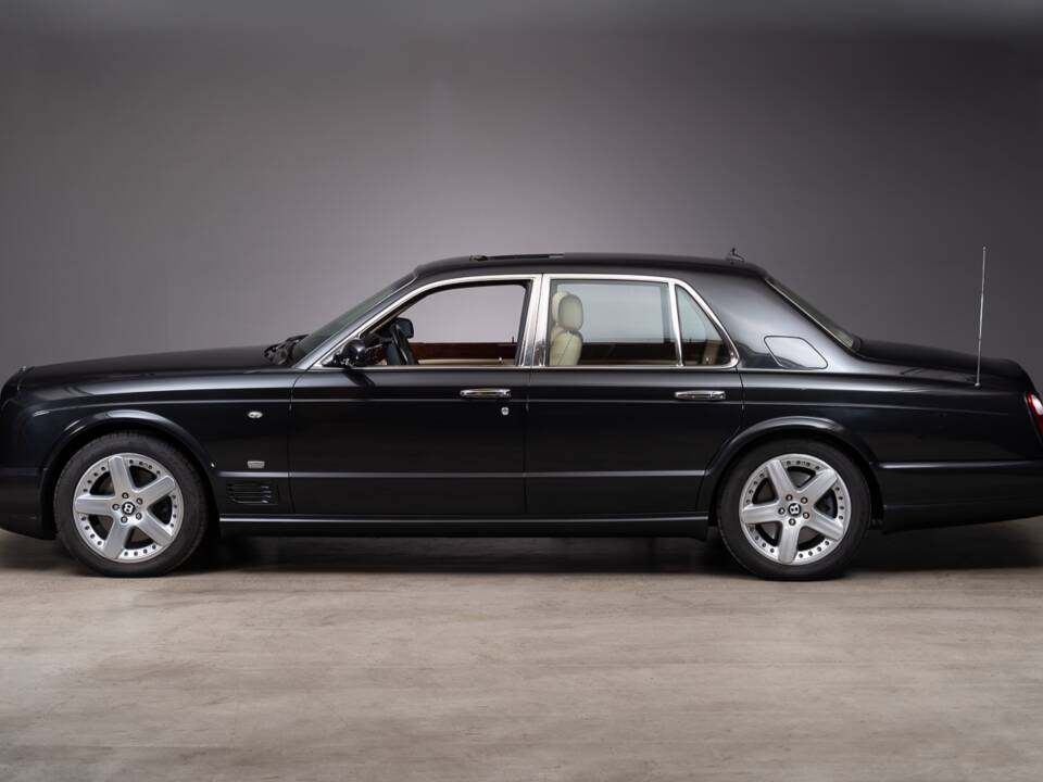 Image 4/46 of Bentley Arnage T (2004)
