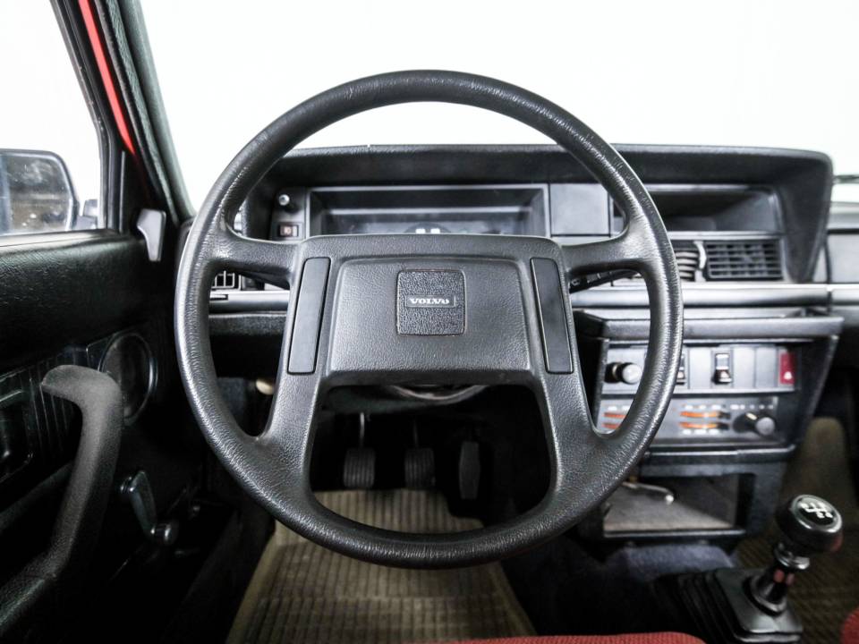 Immagine 6/50 di Volvo 245 GLE (1982)