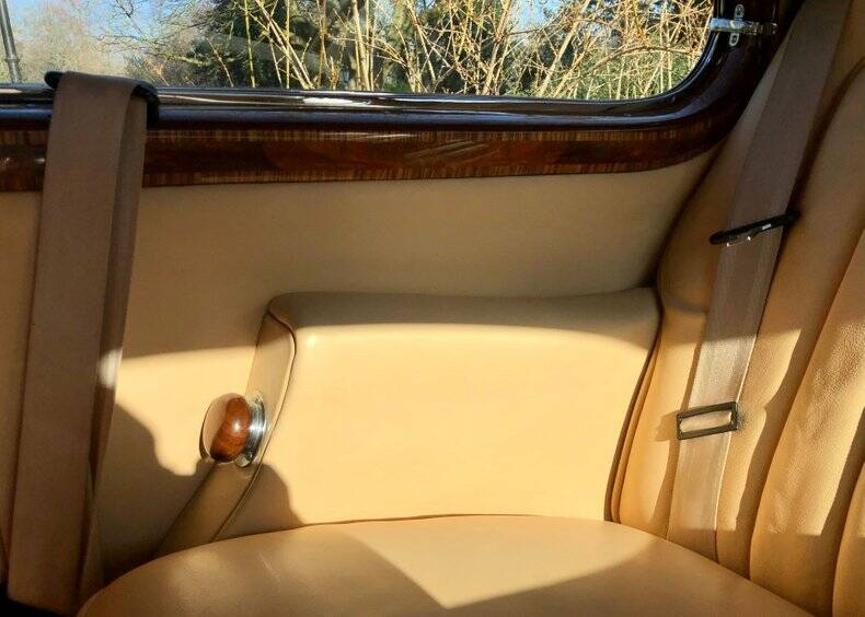 Image 36/50 of Bentley R-Type Continental (1954)