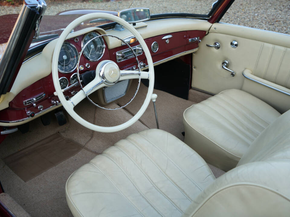 Image 3/50 de Mercedes-Benz 190 SL (1958)