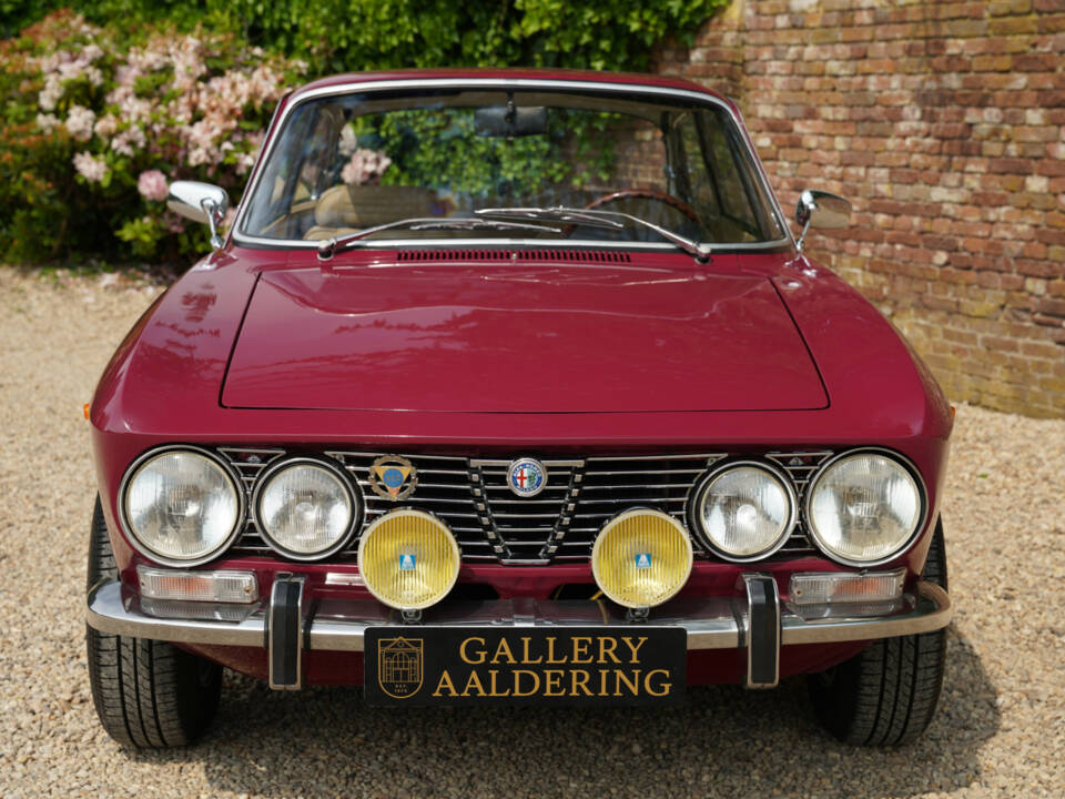 Afbeelding 39/50 van Alfa Romeo 2000 GTV (1971)