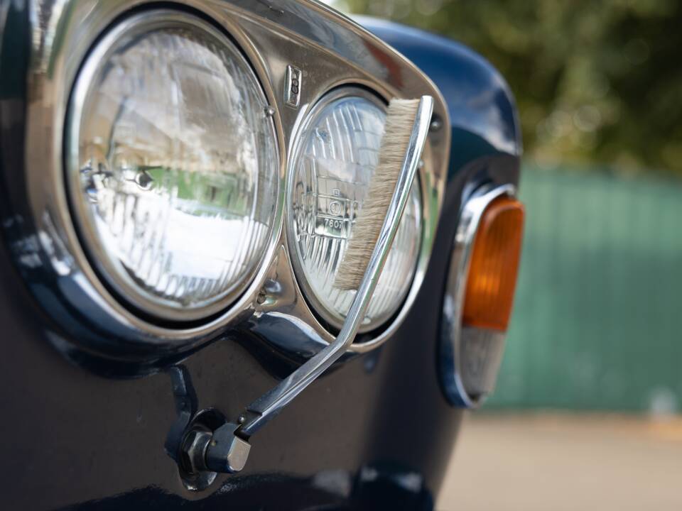 Bild 21/50 von Bentley T 2 (1980)