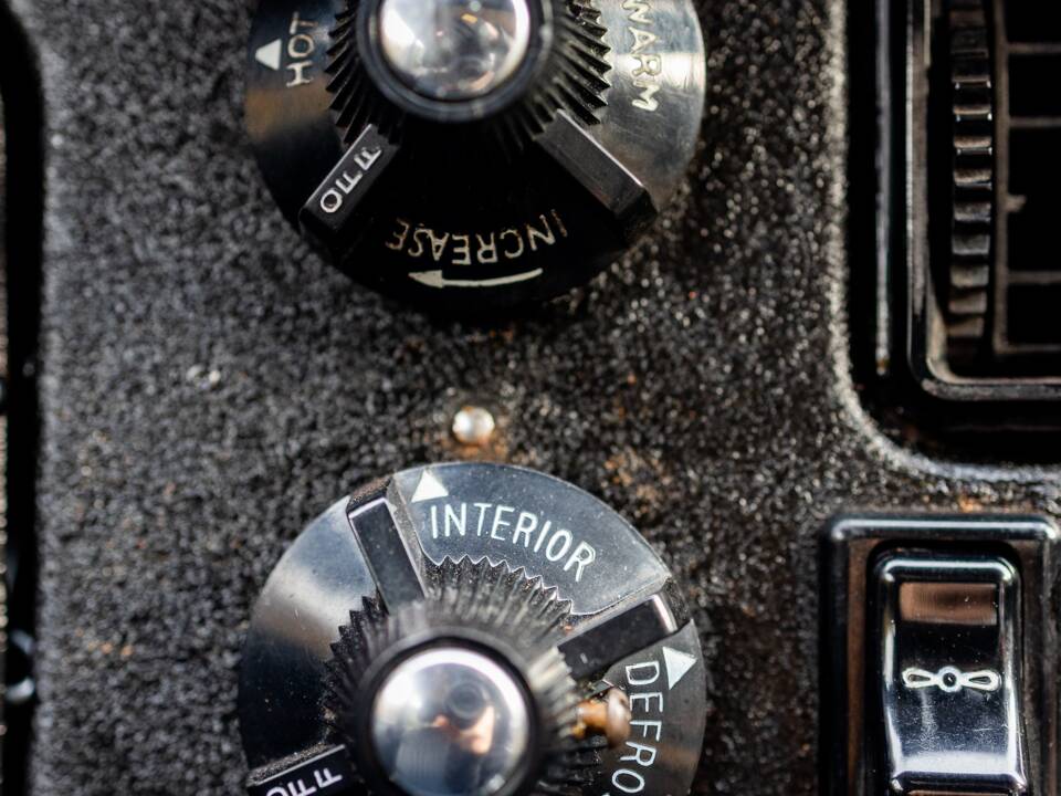 Image 27/39 de MG MGB GT (1972)