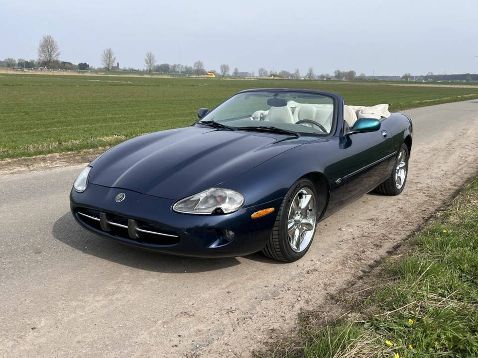 Bild 1/8 von Jaguar XK8 4.0 (1998)
