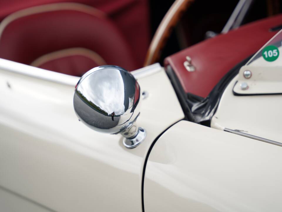 Image 45/50 of Austin-Healey 100&#x2F;6 (BN6) (1958)