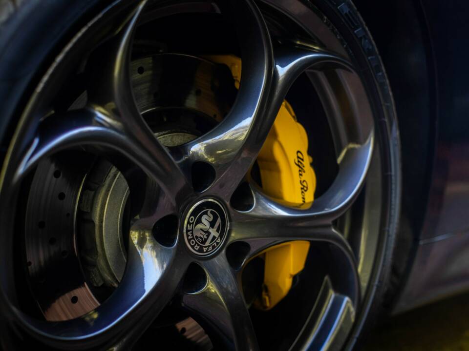 Image 23/24 de Alfa Romeo Giulia Quadrifoglio (2018)