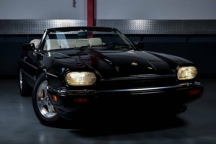 Image 6/7 de Jaguar XJS 6.0 (1994)