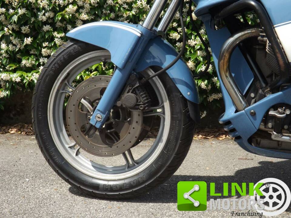Image 9/10 de Moto Guzzi DUMMY (1994)