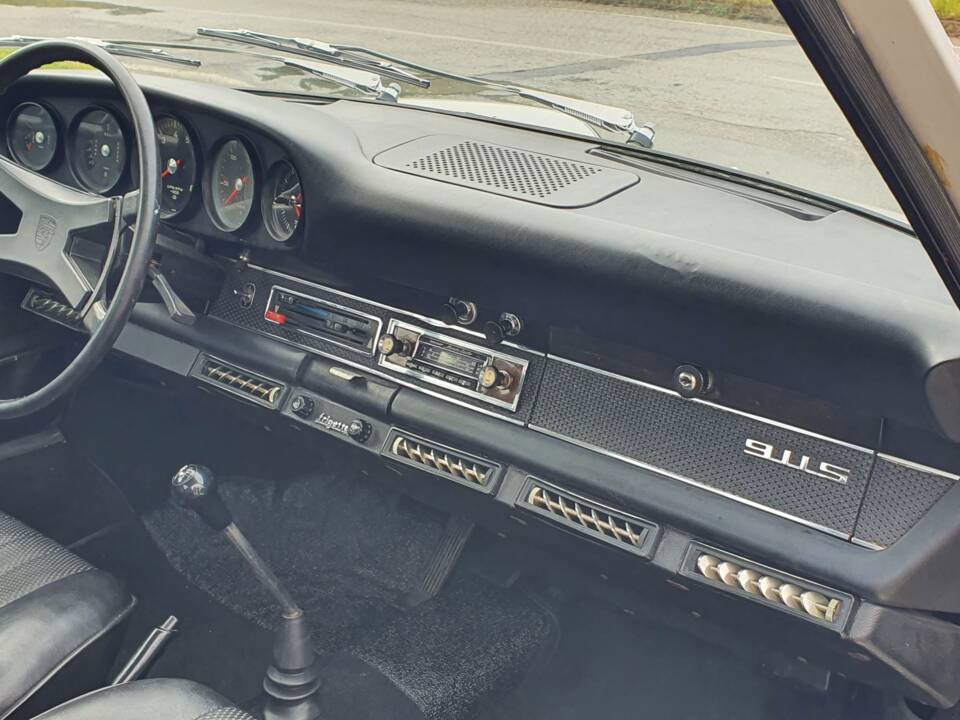 Bild 16/28 von Porsche 911 2.2 S (1971)