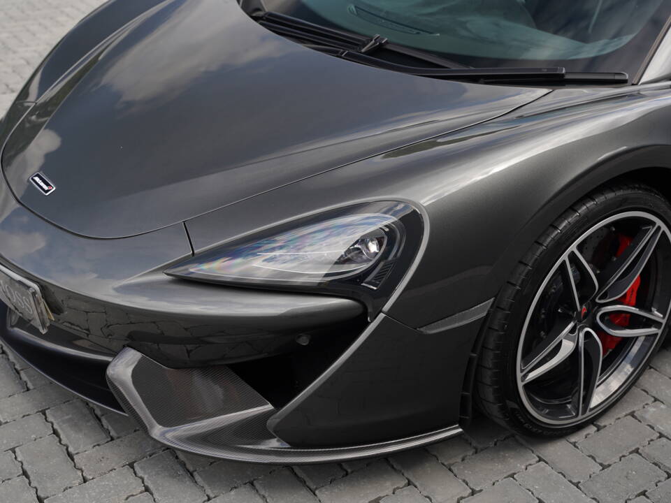 Afbeelding 34/50 van McLaren 570S (2016)