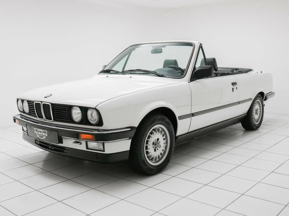 Imagen 1/22 de BMW 325i (1989)